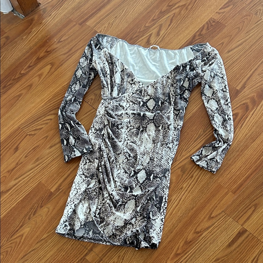 Fashion Nova Snakeskin Long Sleeve Dress